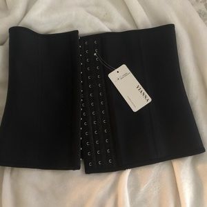 Waist trainer